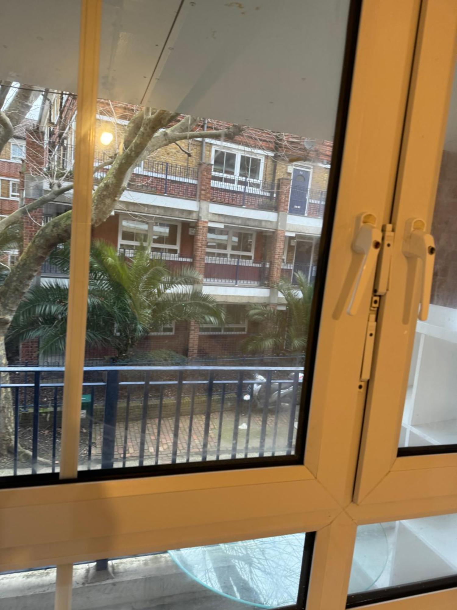 One Bedroom Apartment In Tower Bridge Road Londen Buitenkant foto